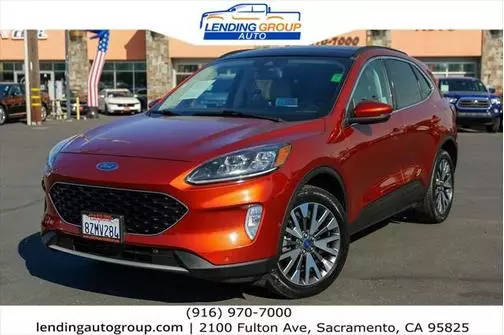 2020 Ford Escape Titanium AWD photo