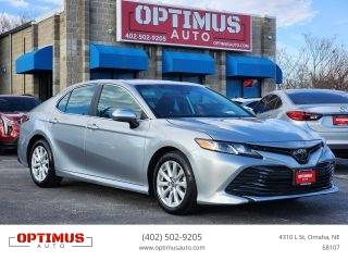 2020 Toyota Camry LE FWD photo