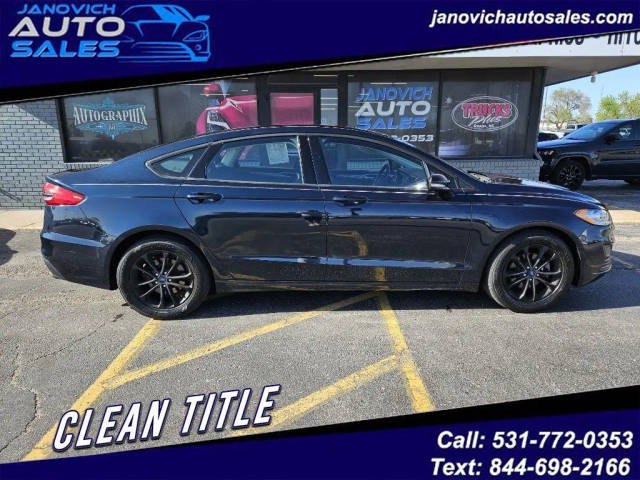 2020 Ford Fusion SE FWD photo