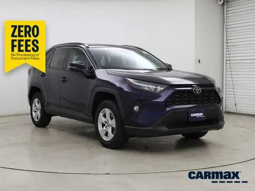 2020 Toyota RAV4 XLE AWD photo