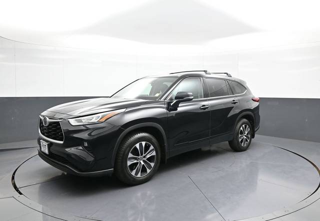 2020 Toyota Highlander XLE AWD photo