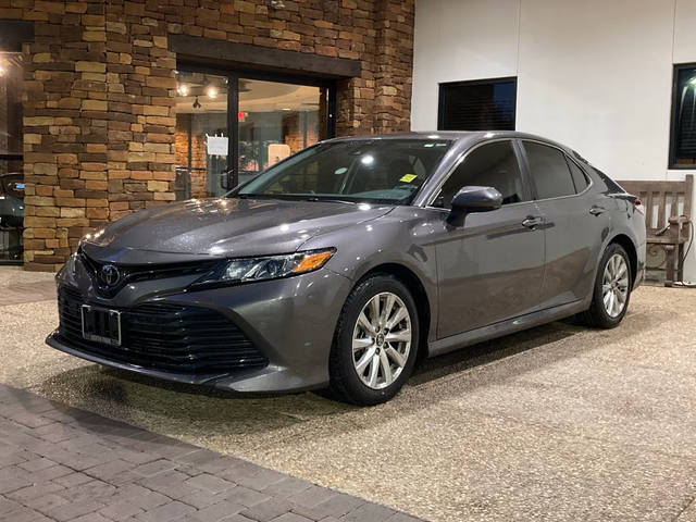 2020 Toyota Camry LE FWD photo