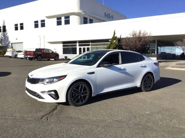 2020 Kia Optima SE FWD photo