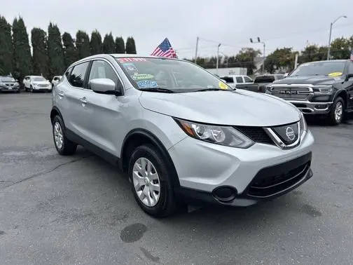 2019 Nissan Rogue Sport S FWD photo