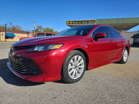 2020 Toyota Camry LE FWD photo