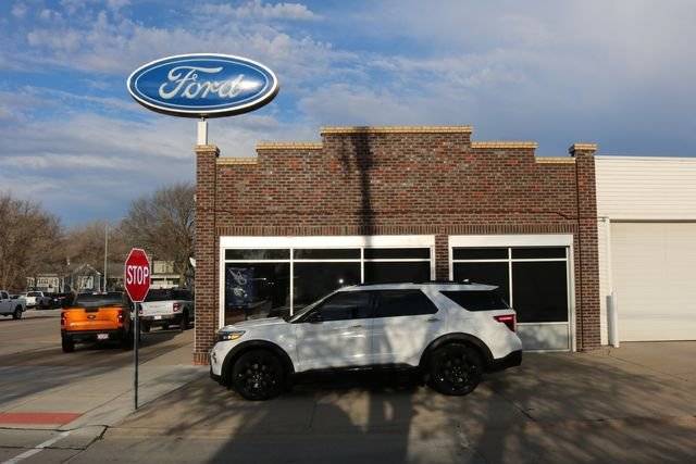 2020 Ford Explorer ST 4WD photo