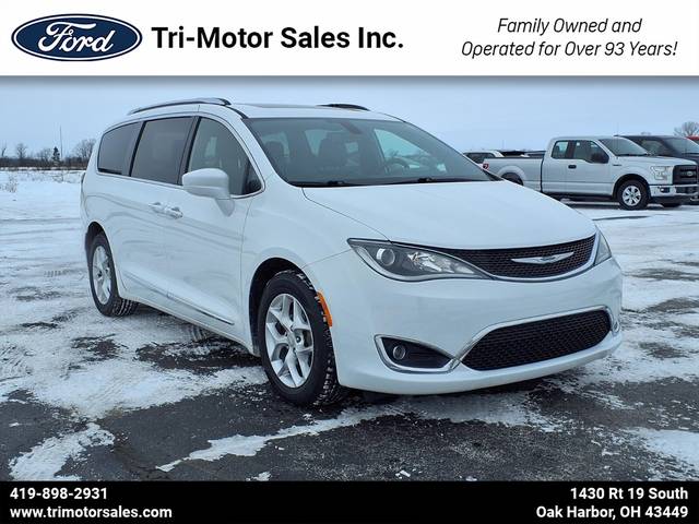 2020 Chrysler Pacifica Minivan Touring L Plus 35th Anniversary FWD photo