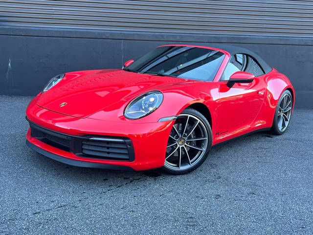 2020 Porsche 911 Carrera RWD photo