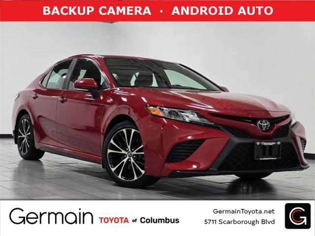 2020 Toyota Camry SE FWD photo