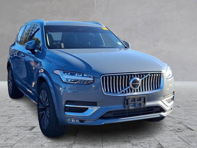 2020 Volvo XC90 Momentum AWD photo