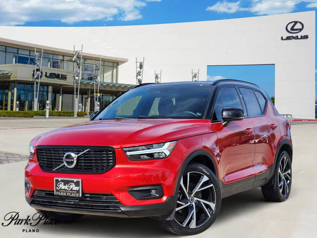 2020 Volvo XC40 R-Design AWD photo