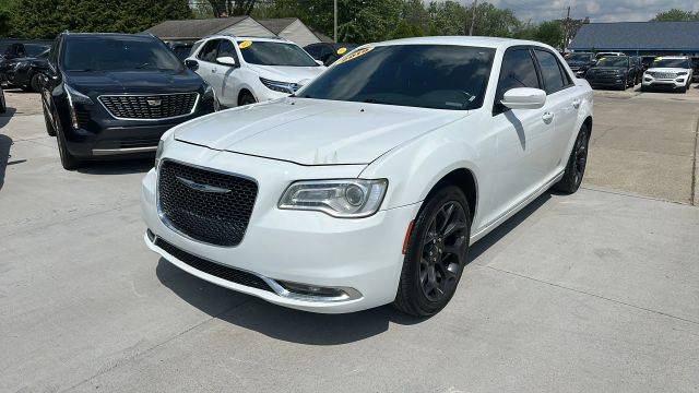 2019 Chrysler 300 300S RWD photo