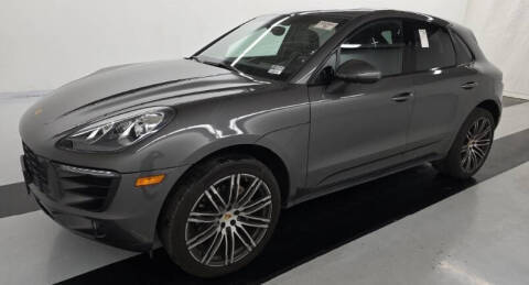 2016 Porsche Macan S AWD photo