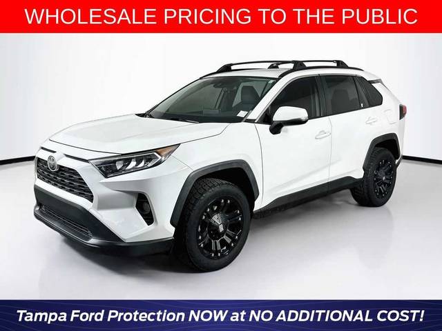 2019 Toyota RAV4 XLE AWD photo