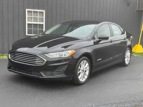 2019 Ford Fusion SE FWD photo