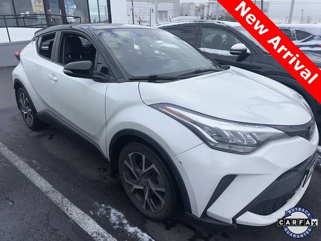 2020 Toyota C-HR XLE FWD photo