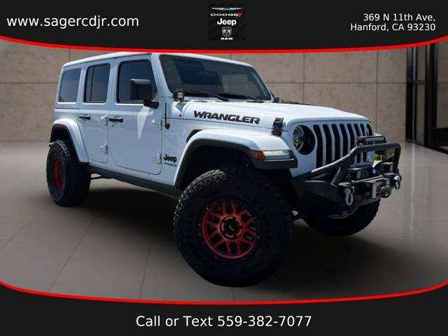 2020 Jeep Wrangler Unlimited Sahara Altitude 4WD photo