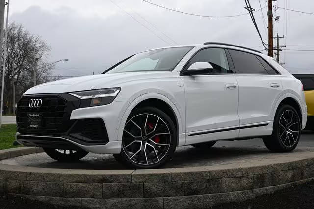 2020 Audi Q8 Premium Plus AWD photo