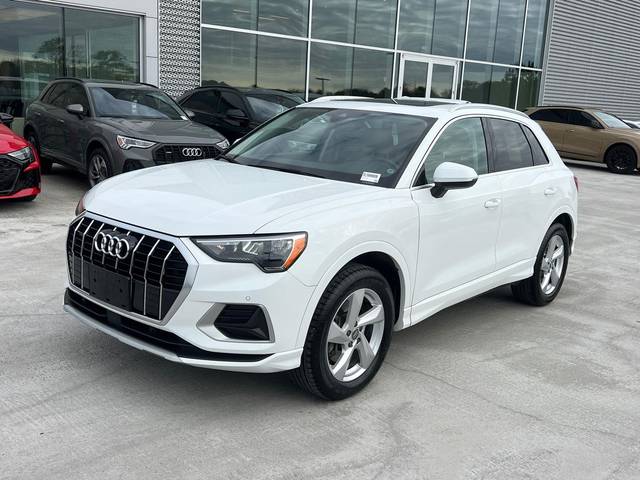 2020 Audi Q3 Premium AWD photo