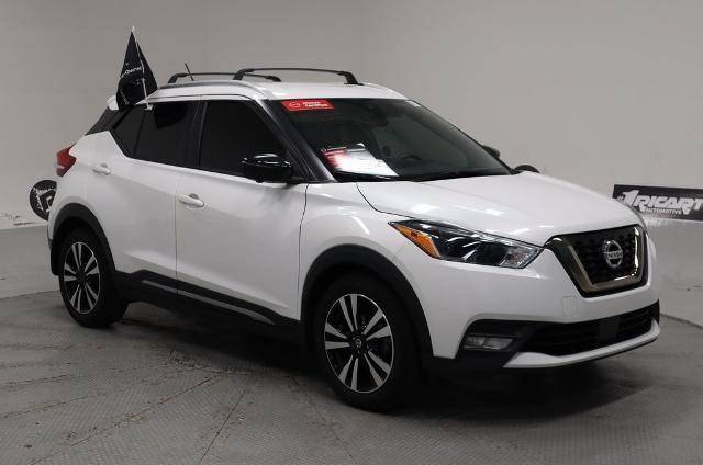 2020 Nissan Kicks SR FWD photo