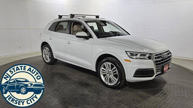 2020 Audi Q5 Premium Plus AWD photo