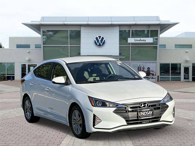 2020 Hyundai Elantra SEL FWD photo