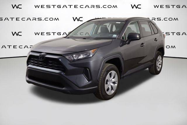2020 Toyota RAV4 LE FWD photo