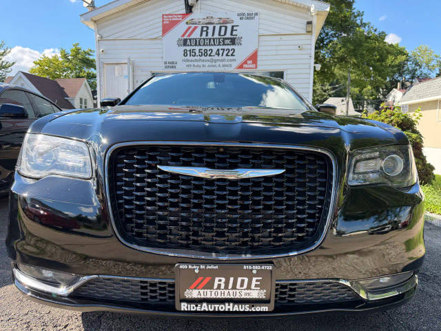 2019 Chrysler 300 300S RWD photo