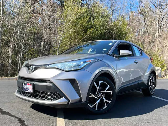 2020 Toyota C-HR XLE FWD photo