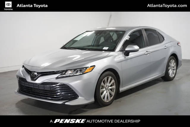 2020 Toyota Camry LE FWD photo