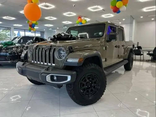 2020 Jeep Gladiator Overland 4WD photo