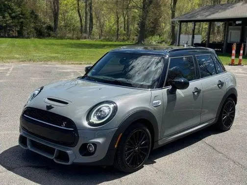 2020 MINI Hardtop 4 Door Cooper S FWD photo