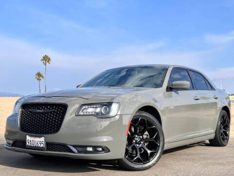 2019 Chrysler 300 300S RWD photo