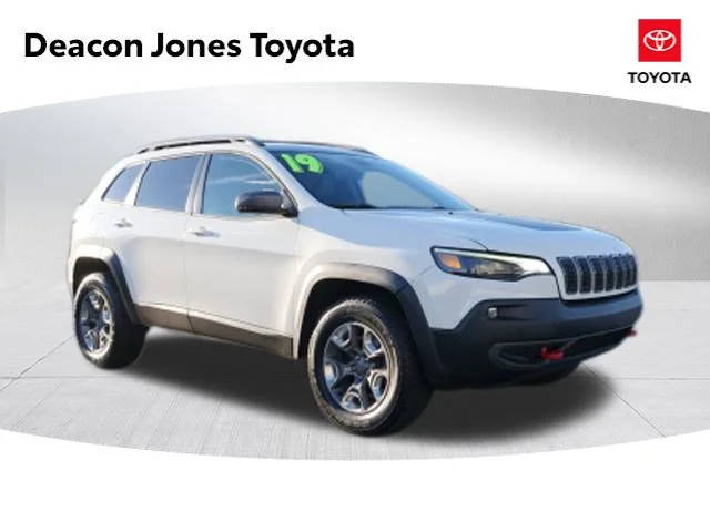 2019 Jeep Cherokee Trailhawk 4WD photo