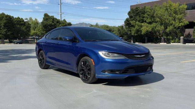 2015 Chrysler 200 S FWD photo
