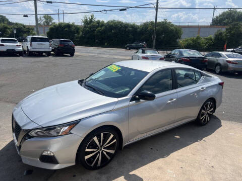 2020 Nissan Altima 2.5 SR FWD photo