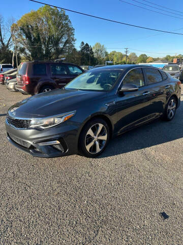 2020 Kia Optima S FWD photo