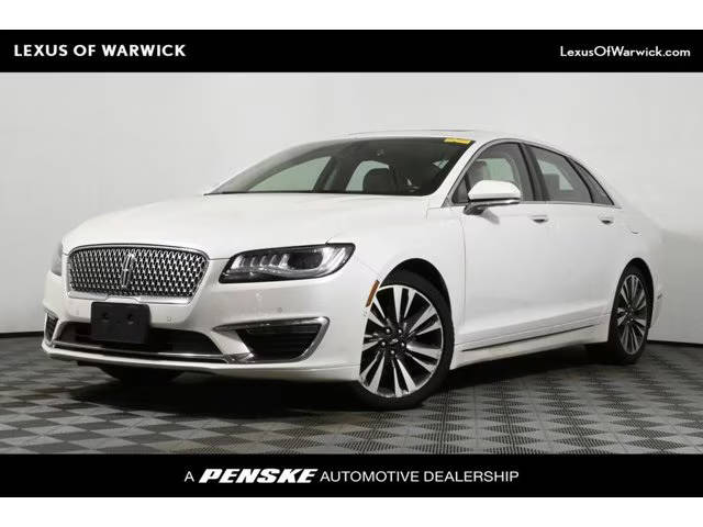 2020 Lincoln MKZ Reserve AWD photo