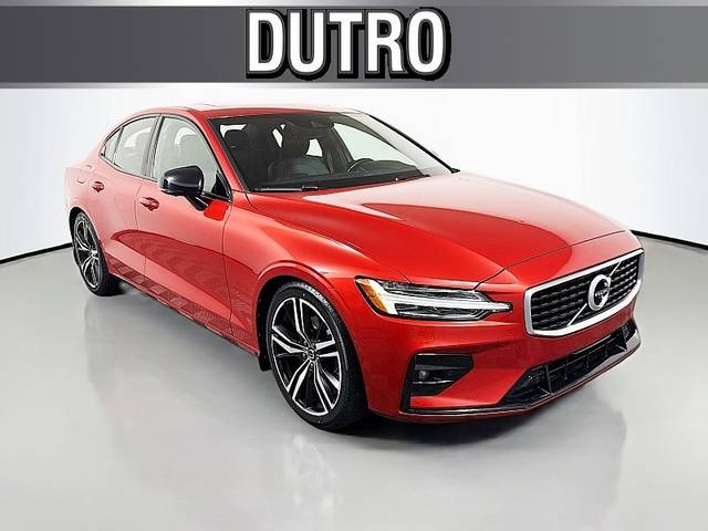 2019 Volvo S60 R-Design FWD photo
