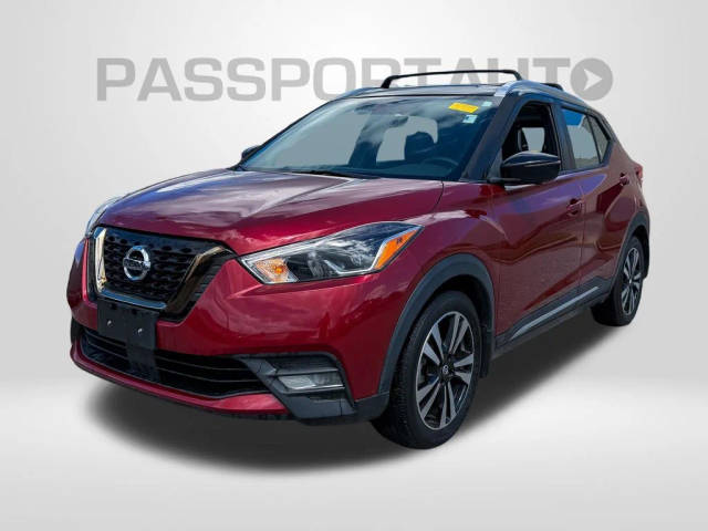 2020 Nissan Kicks SR FWD photo