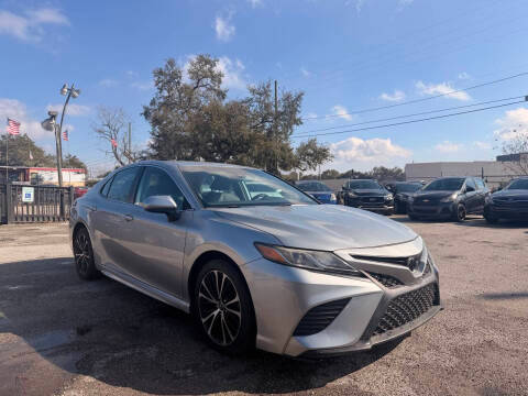 2019 Toyota Camry SE FWD photo
