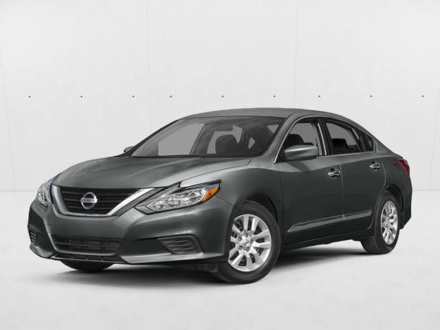 2016 Nissan Altima 2.5 SV FWD photo