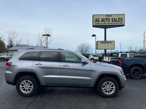 2020 Jeep Grand Cherokee Laredo E 4WD photo