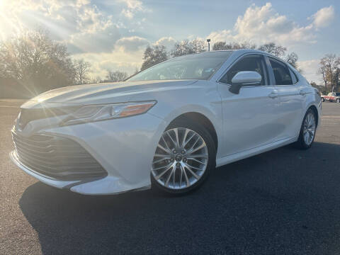 2020 Toyota Camry XLE FWD photo