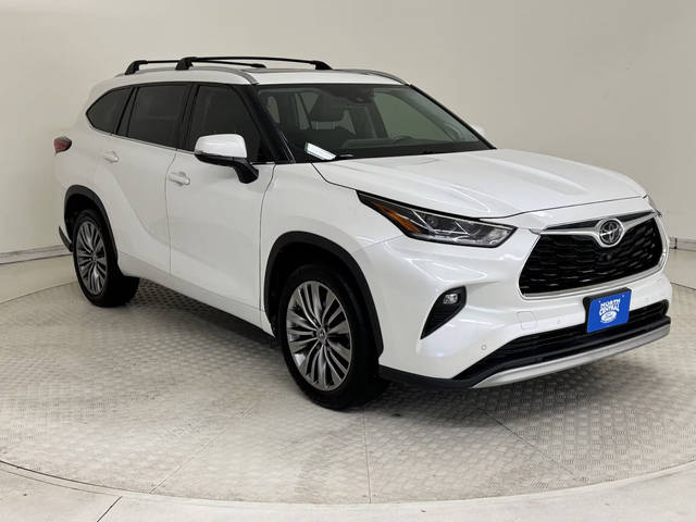 2020 Toyota Highlander Platinum FWD photo