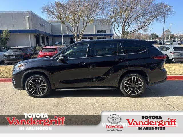 2020 Toyota Highlander Limited FWD photo