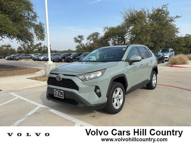 2019 Toyota RAV4 XLE AWD photo