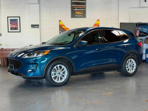 2020 Ford Escape SE FWD photo