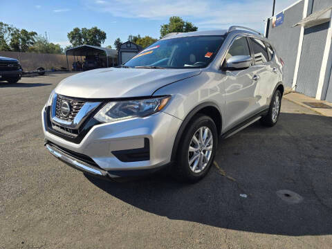 2019 Nissan Rogue SV FWD photo