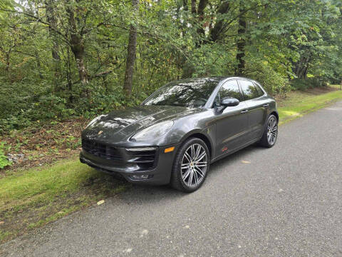 2017 Porsche Macan GTS AWD photo